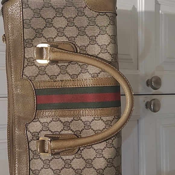 GUCCI SHERRY LINE VINTAGE HANDBAG WITH STRAP - Picture 6 of 16